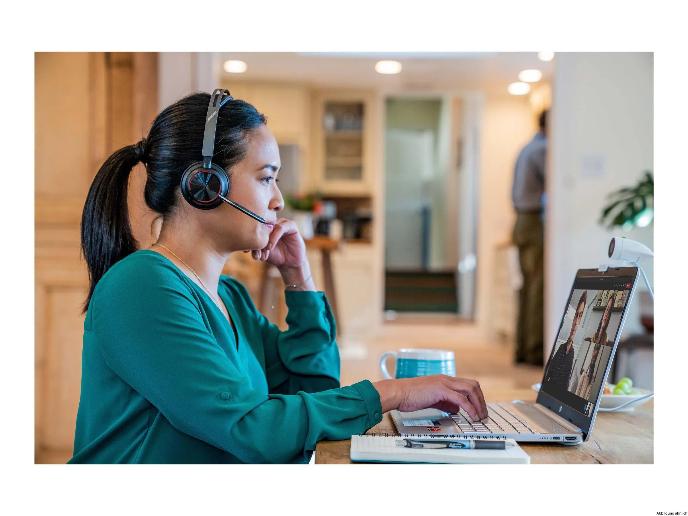 HP Poly Voyager Focus 2-M - Headset - On-Ear - Bluetooth HP Poly Voyager Focus 2-M - Headset - On-Ear - Bluetooth